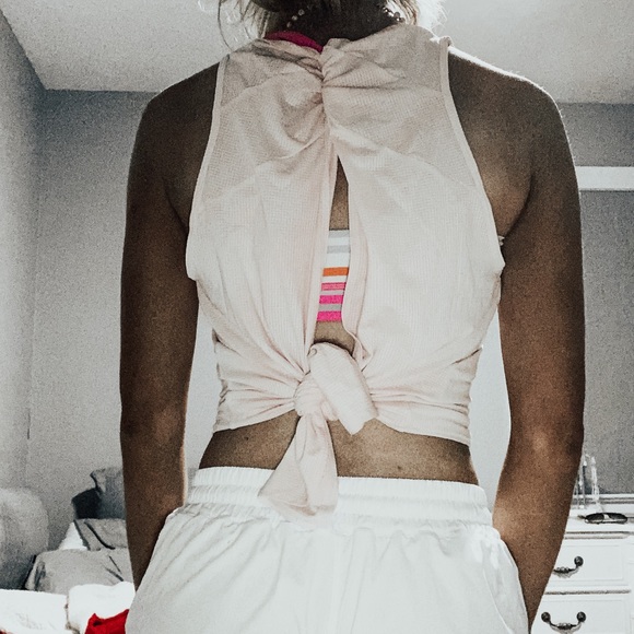 🦋SOLD🦋 Fabletics Tank - Picture 3 of 5